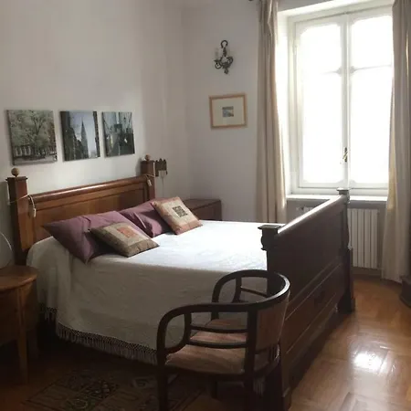 Apartment Granny's House Turin